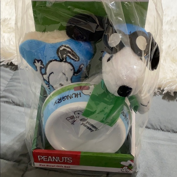 Peanuts Pet Bowl Set - Picture 3 of 3